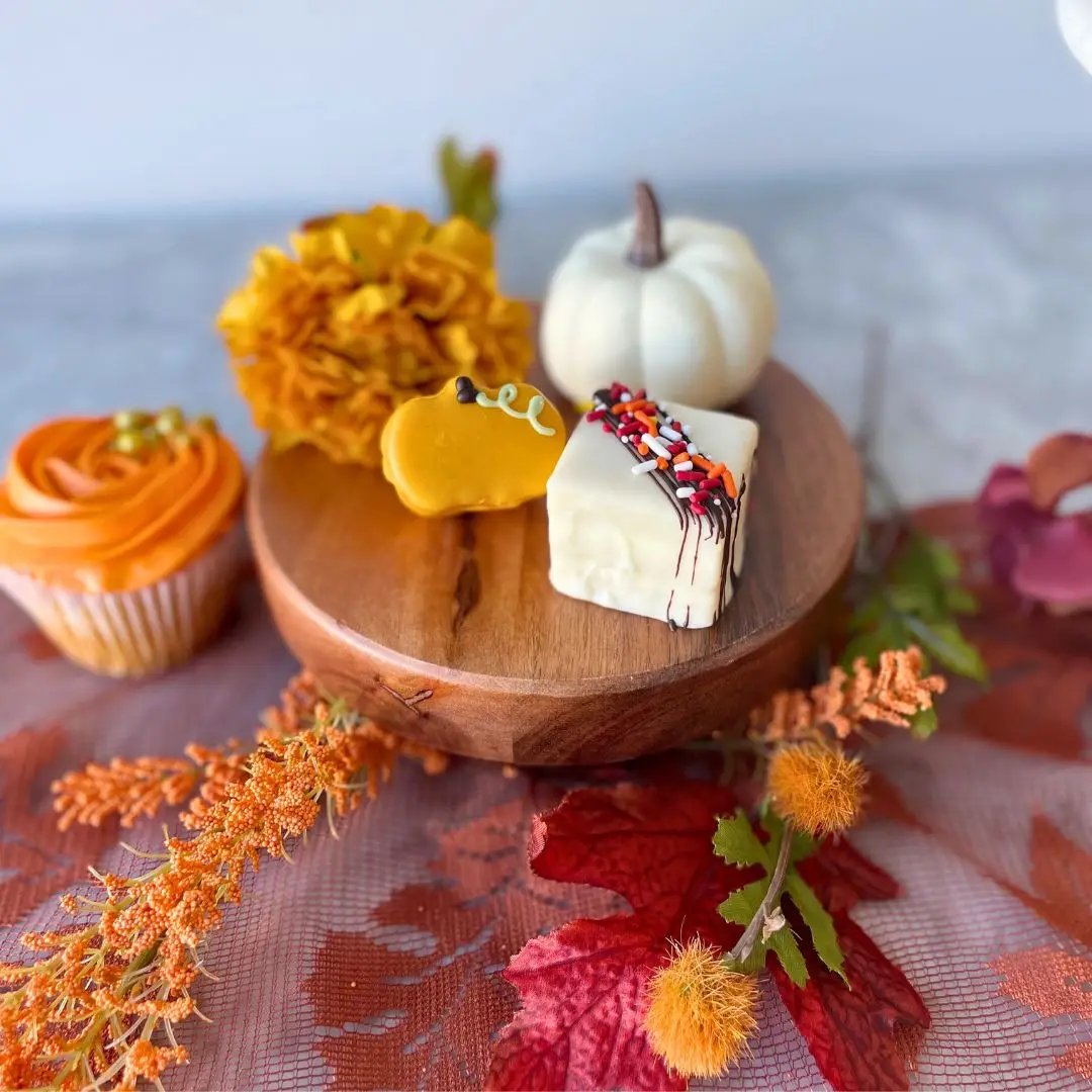 Autumn Bites Petit Fours - Dragonfly Cakes®