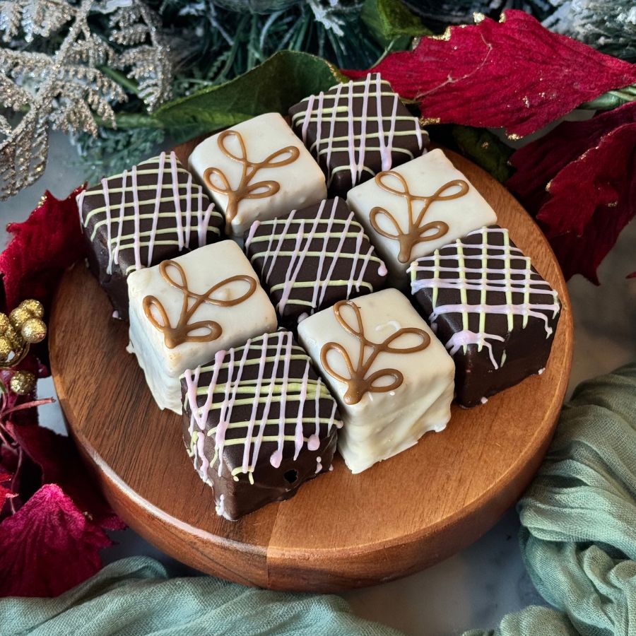 Gingerbread Dream Petit Fours