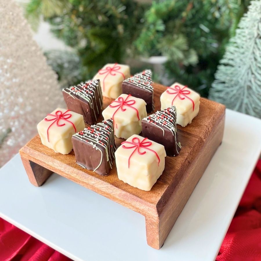 Beneath the Tree Petit Fours — Vanilla & Chocolate Mint (9-Pack) - Dragonfly Cakes®