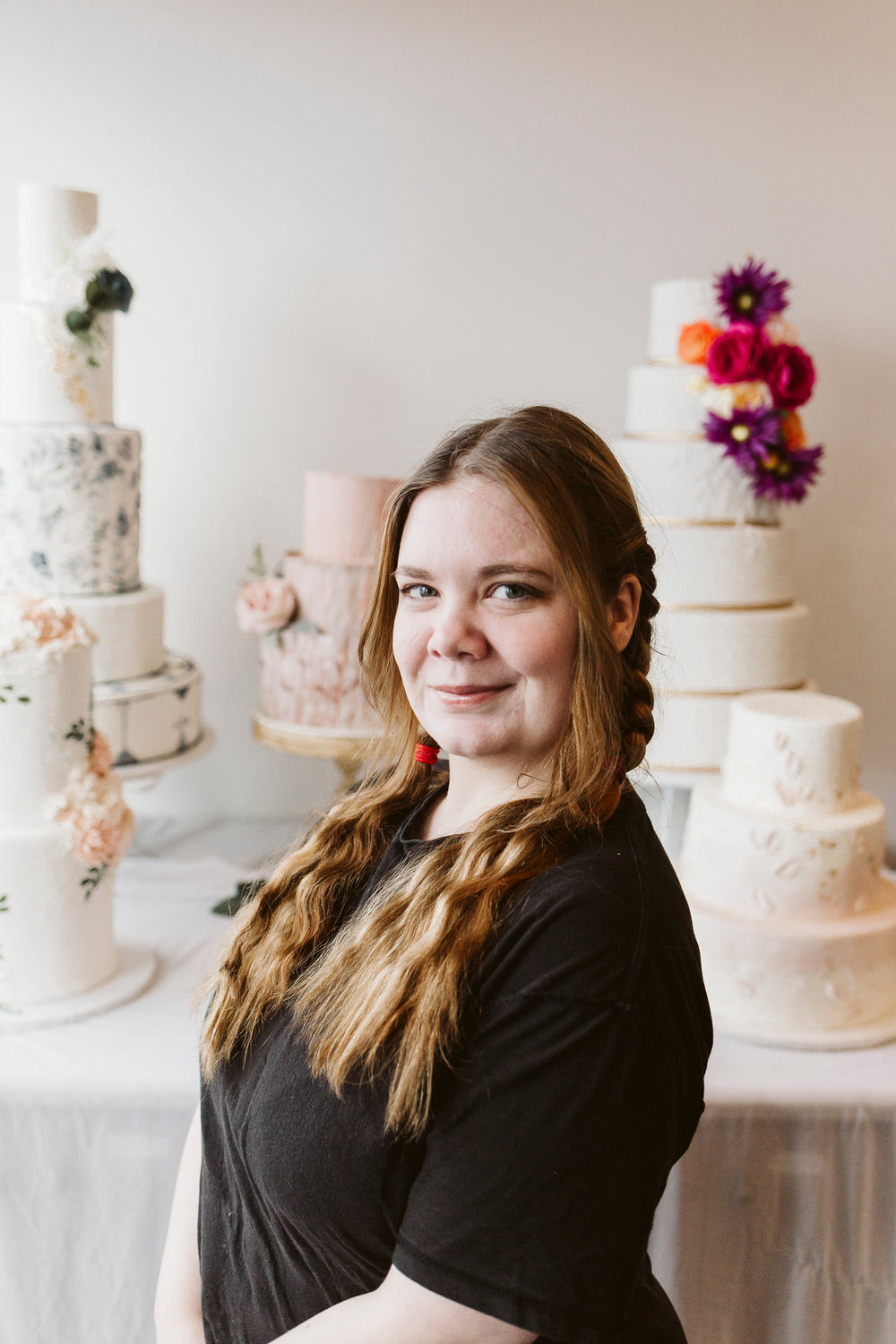 Anna
Dragonfly Production / Decorating