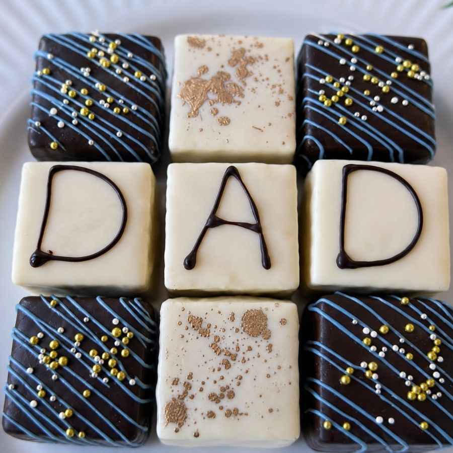DAD Petit Fours