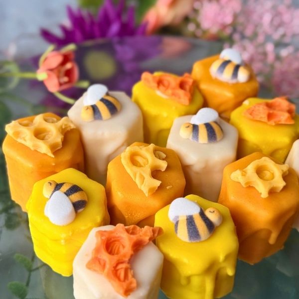 To Bee Or Not To Bee Petit Fours (12 pack)